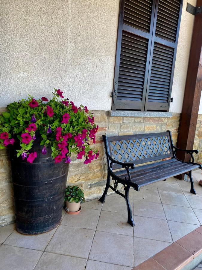 Agriturismo Pian Del Duca Vesime Eksteriør bilde